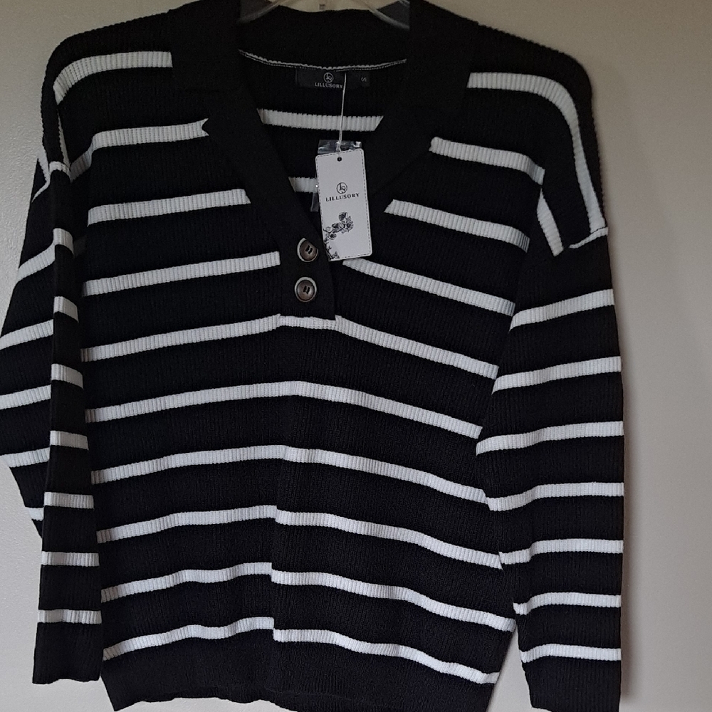 Calvin Klein Black and White V-Neck Sweater